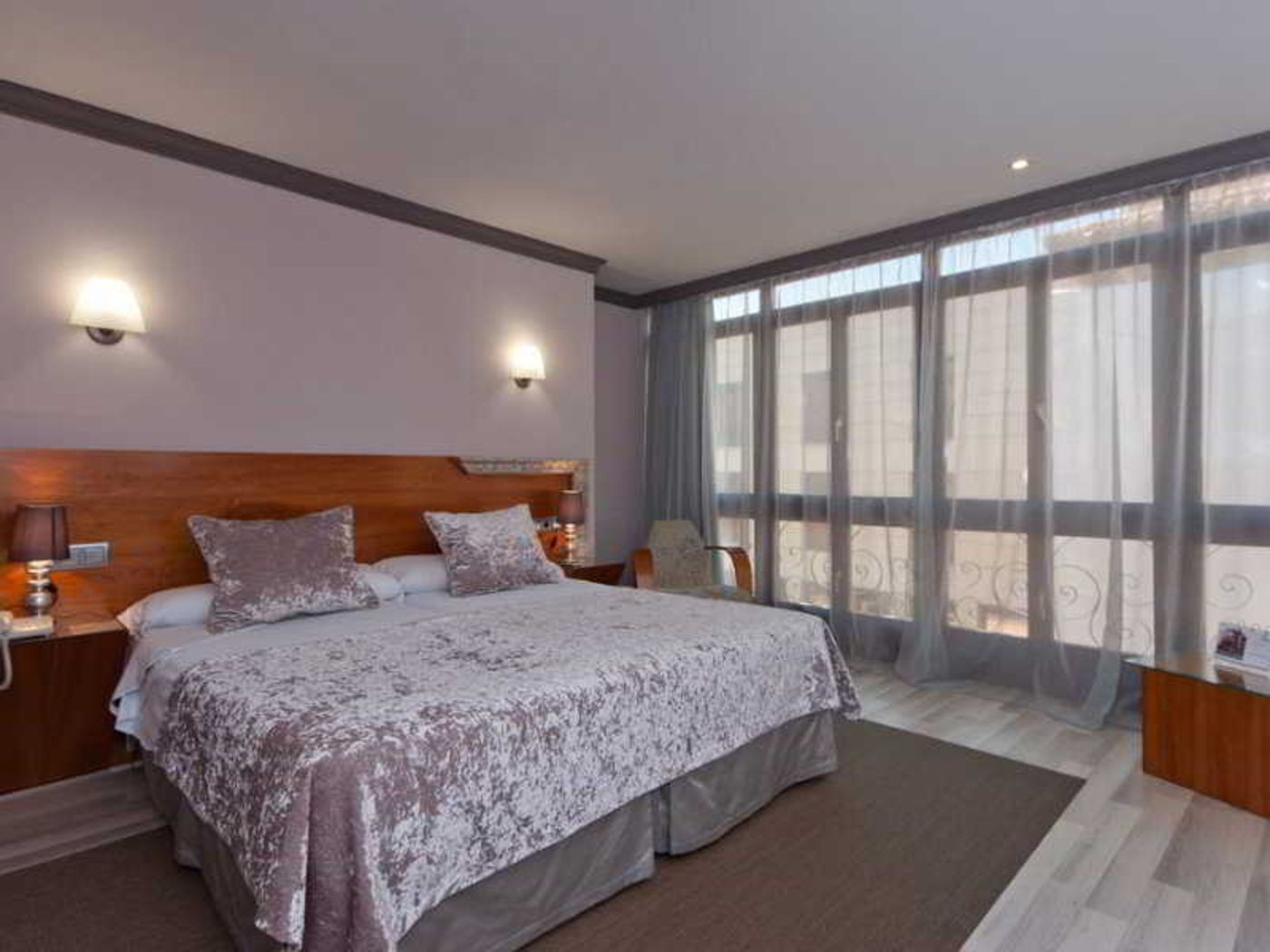 Vetusta-Spain-OVIEDO-Room-7