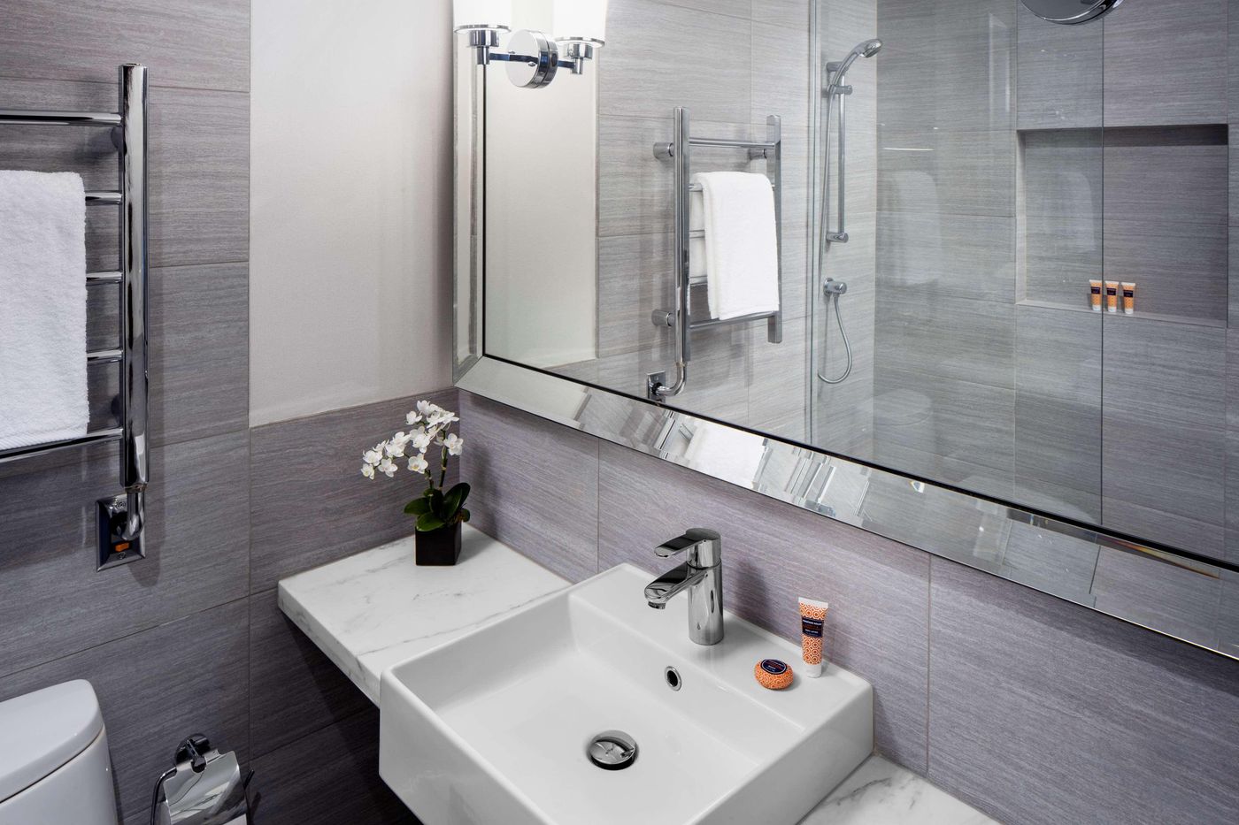 Park-South-Hotel--part-of-JdV-by-Hyatt-Room-28