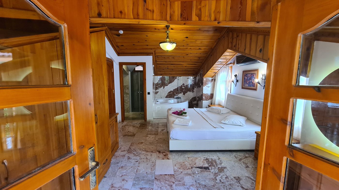 BC-Spa-Hotel-Room-38