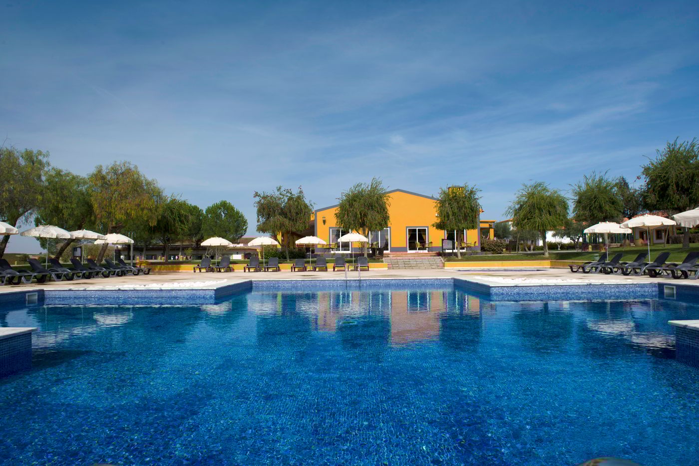 Vila-Gale-Alentejo-Vineyards--Clube-de-Campo--Pool-38