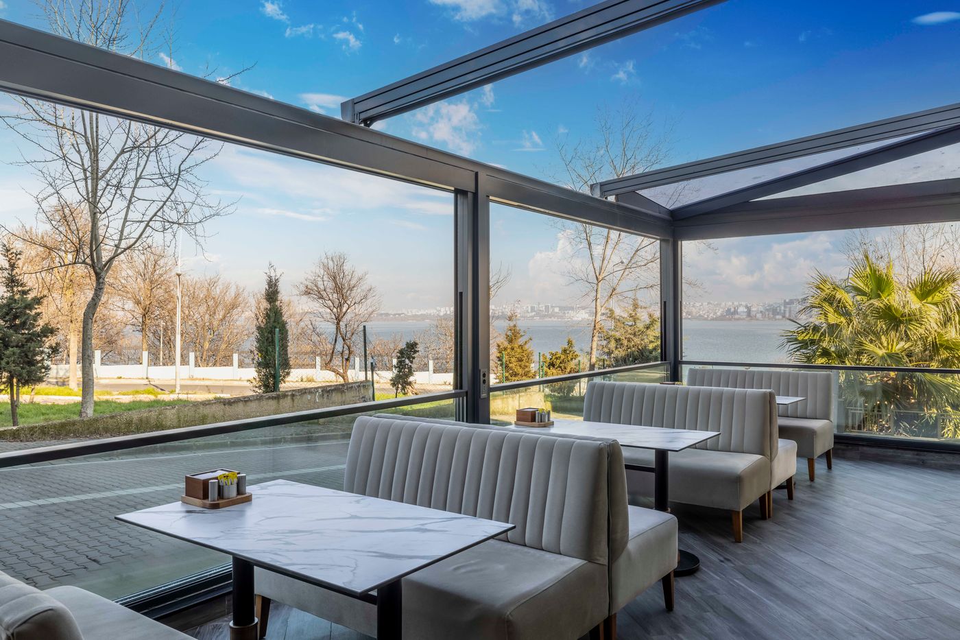 Ezkar-Bathonea-Art-istanbul-General-view-52