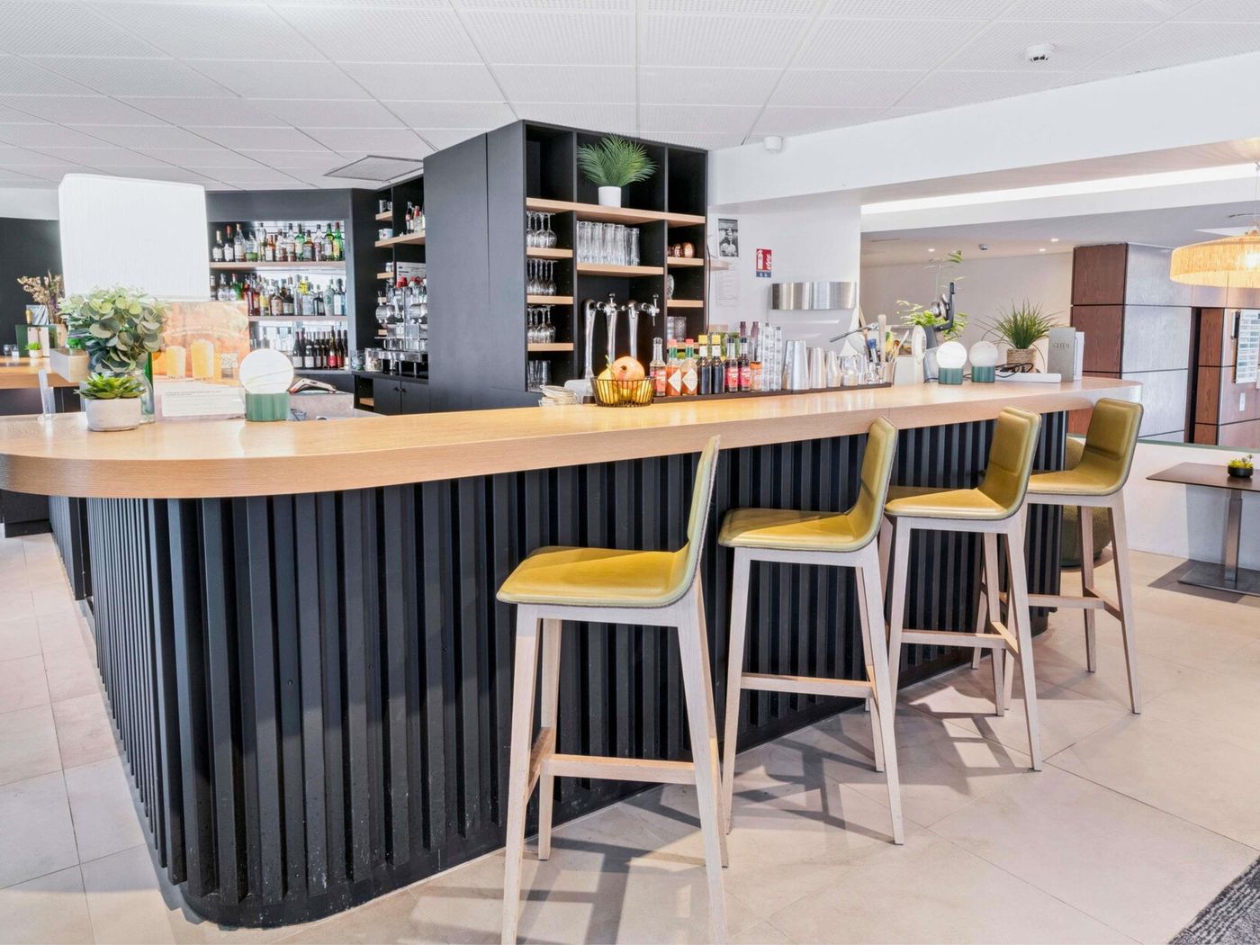 Novotel-Paris-Sud-Porte-de-Charenton-Bar-4