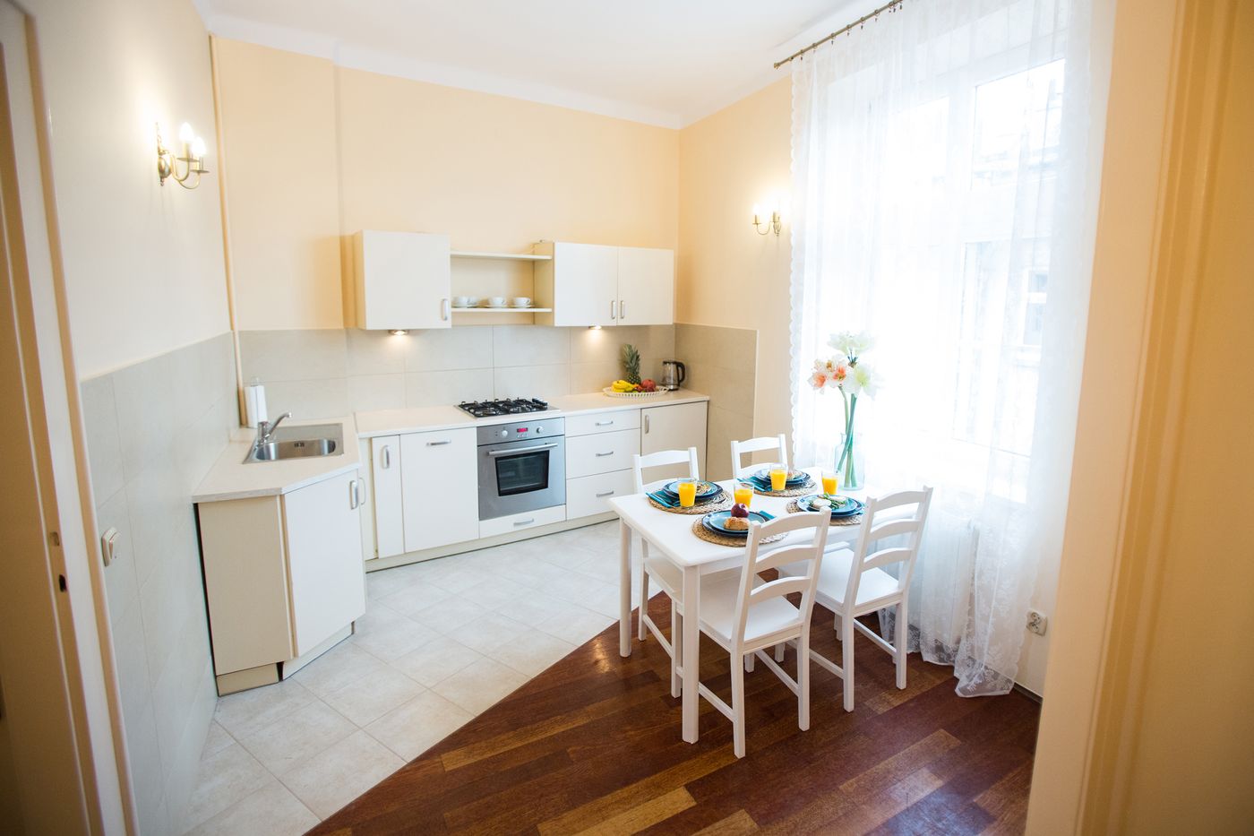 Apartments-Roman-Room-27