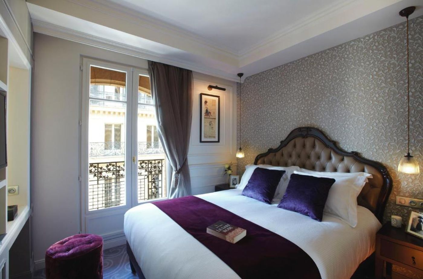 La-Clef-Louvre-Paris-by-The-Crest-Collection-Room-17