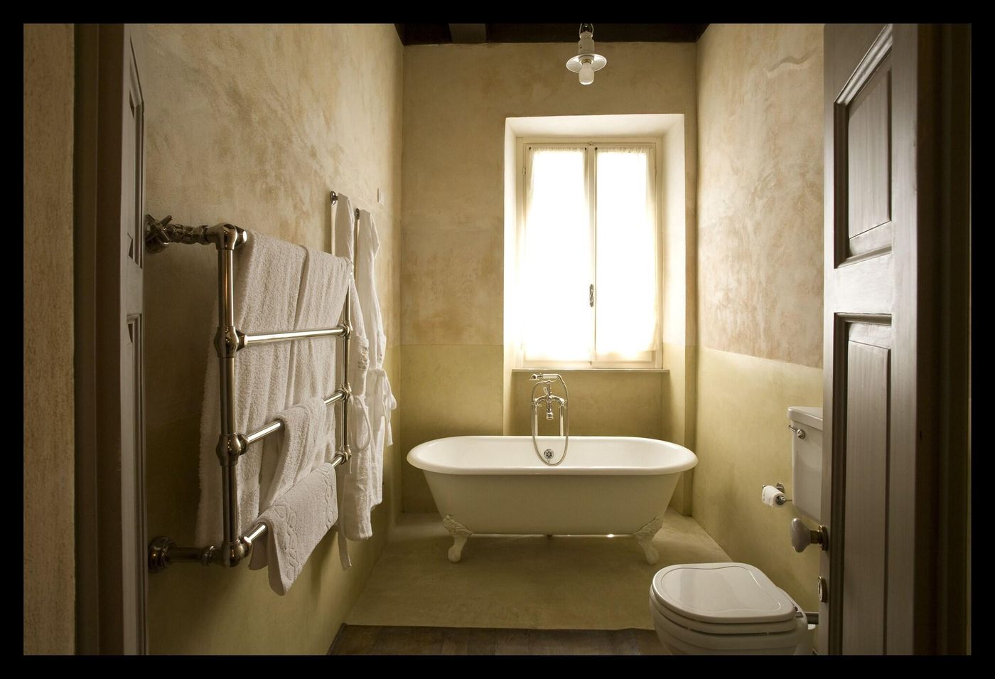 Villa-Cassia-Di-Baccano-Room-26