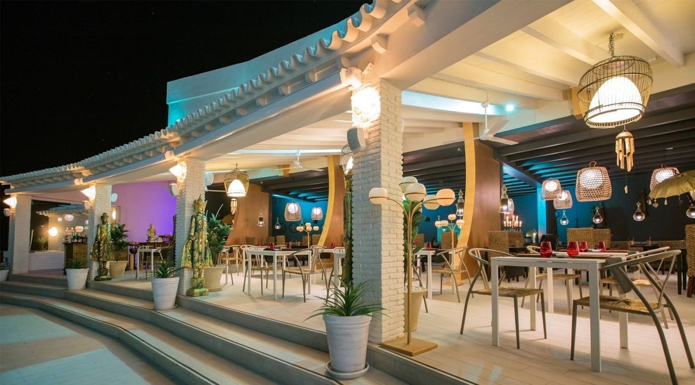 Onhotels-Ocean-Front-Restaurant-17