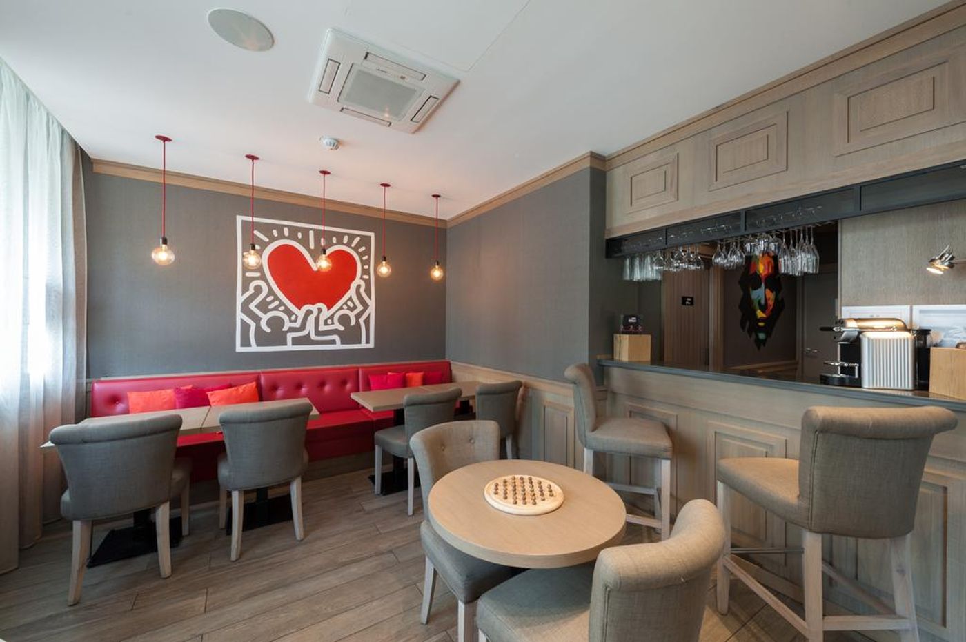 Hotel-Le-209-Paris-Bercy-Bar-16