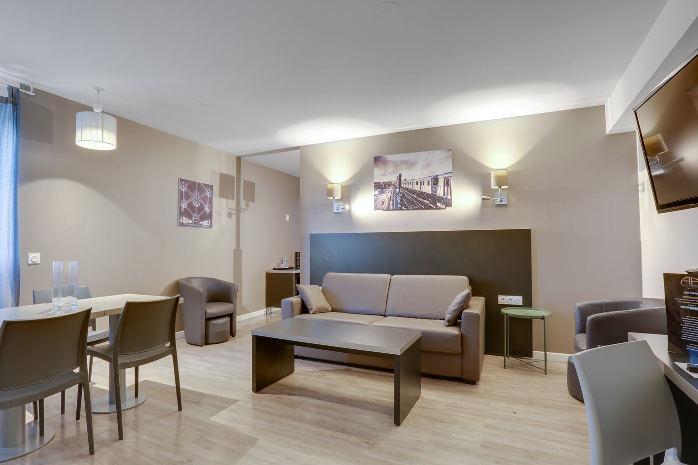 All-Suites-Aeroport-Paris-Orly-Rungis-Room-12