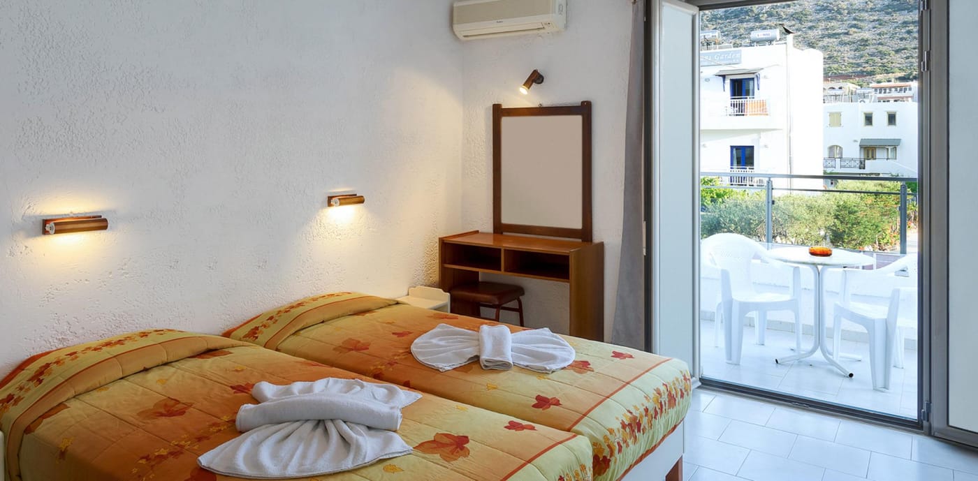 Neon-Beach-Hotel-Room-16