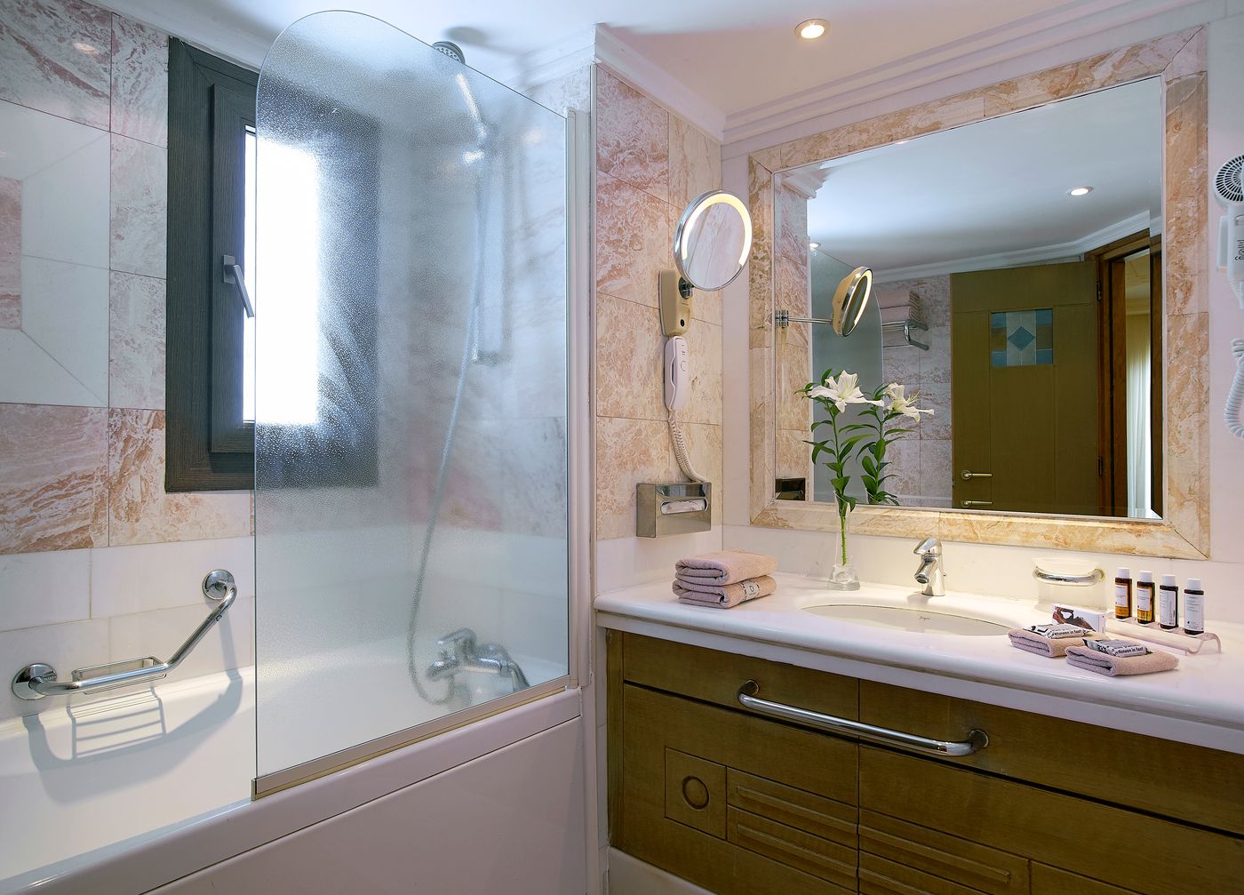 Aldemar-Knossos-Royal-Villas-Room-52