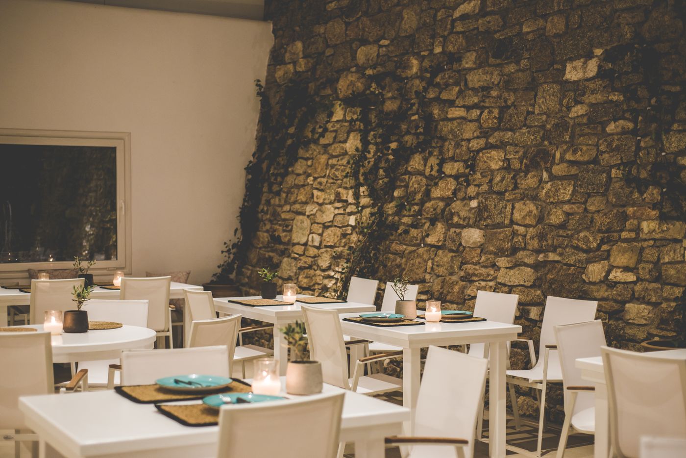 Super-Paradise-Hotel-Restaurant-47