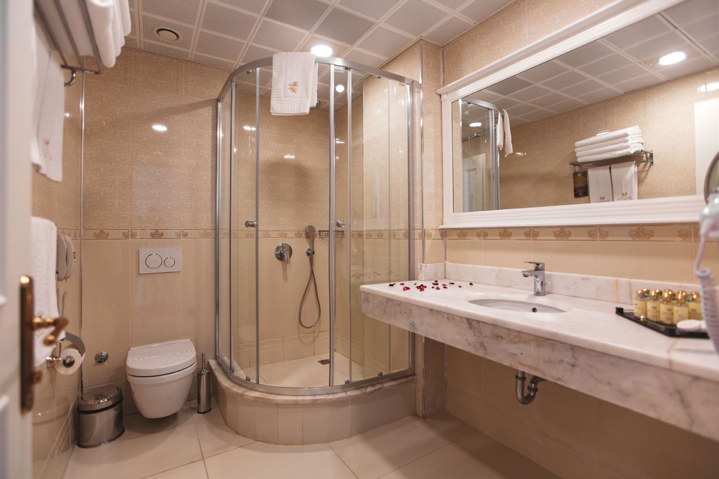 Seven-Hills-Palace---Spa-Room-61