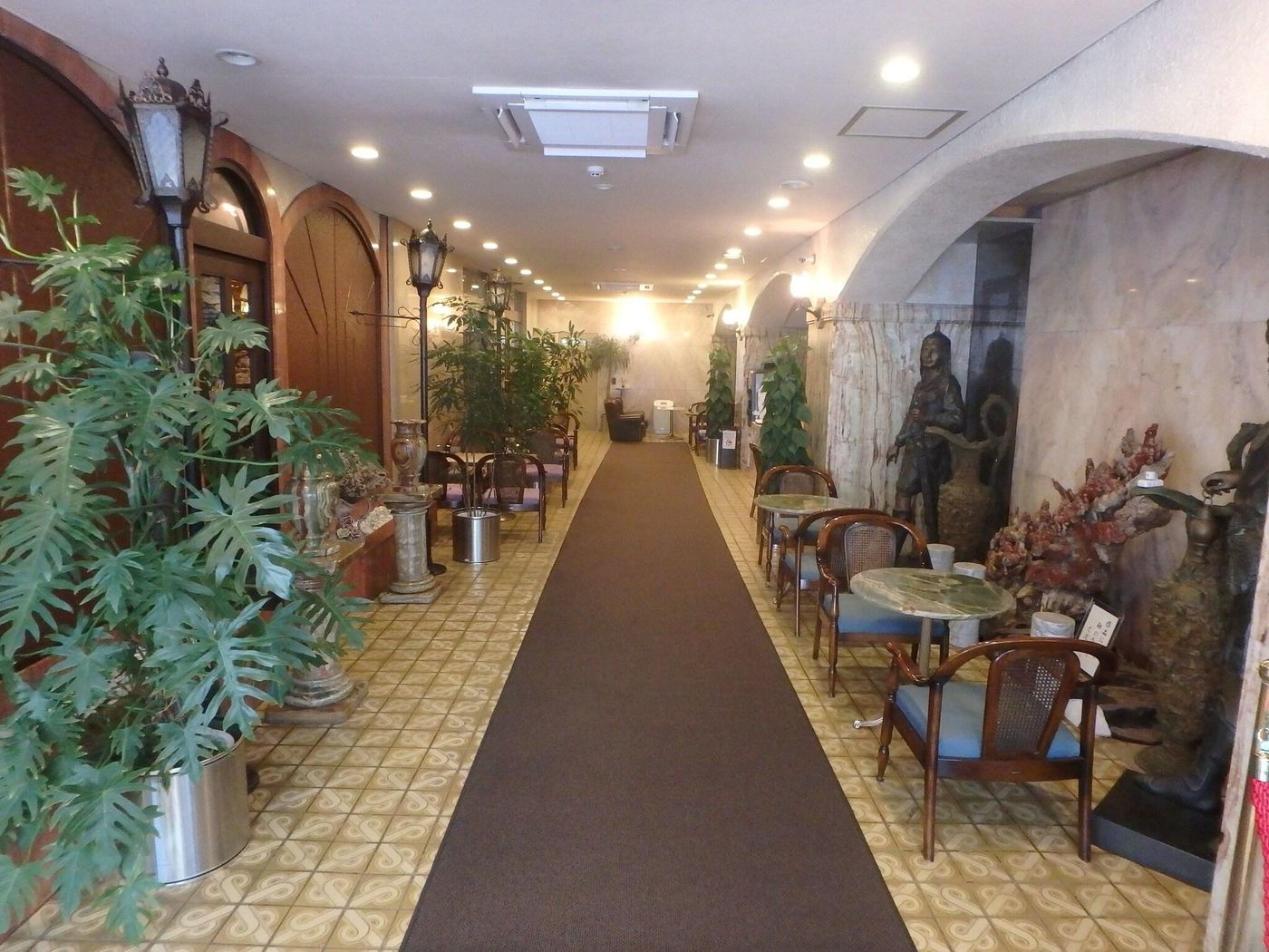 Suntargas Ueno-Japan-TOKYO CITY-Lobby-6