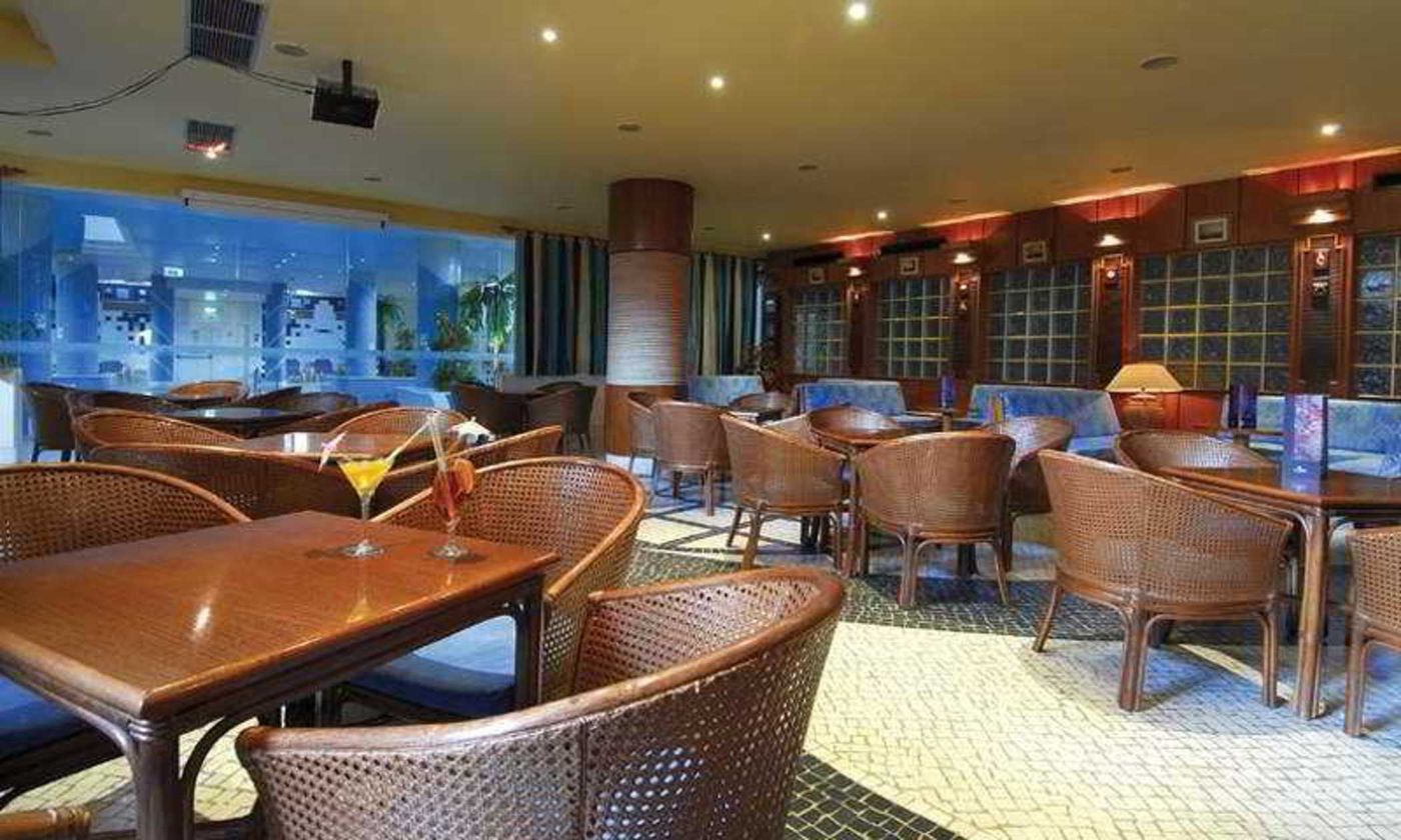 Oceanus-Aparthotel-Bar-45