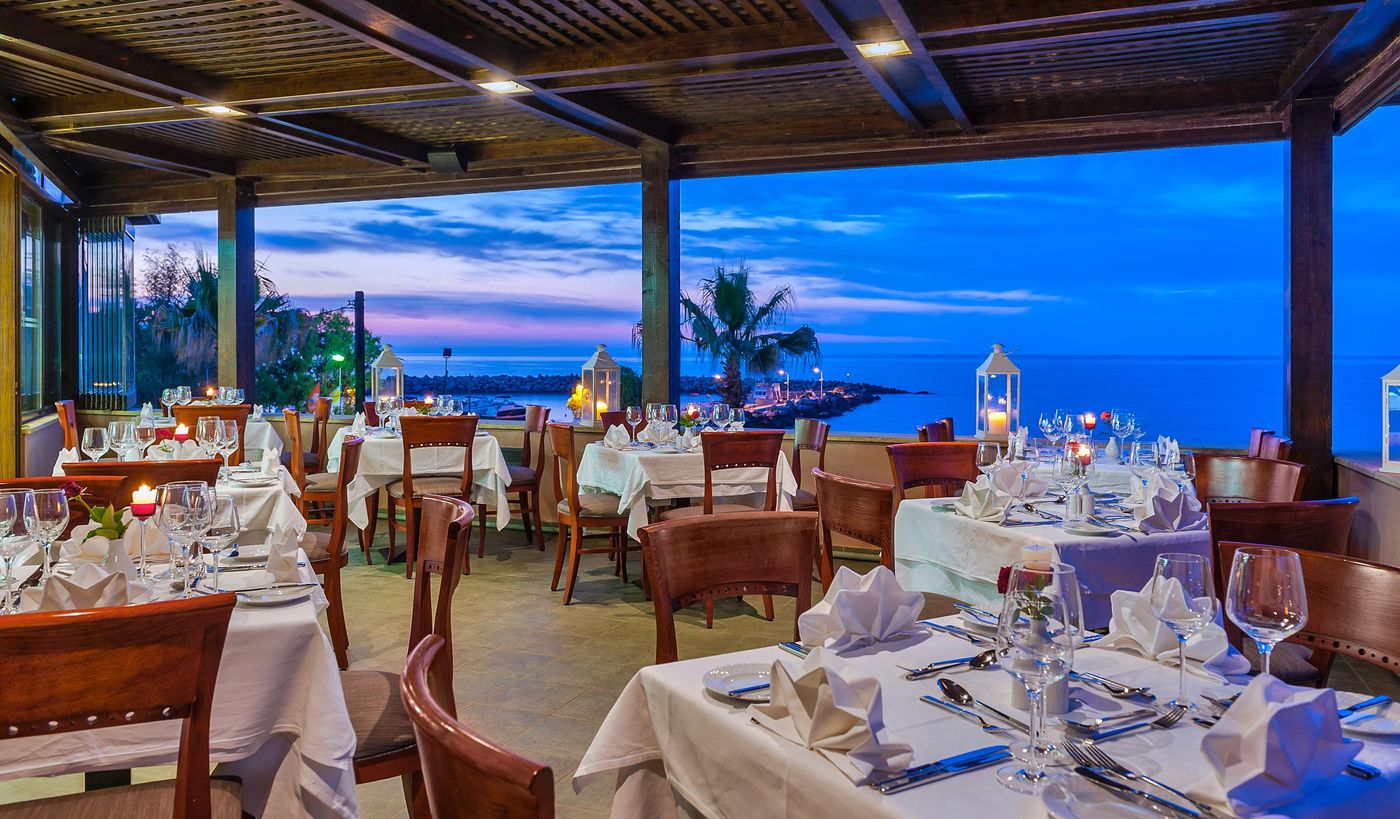 Porto-Platanias-Restaurant-21