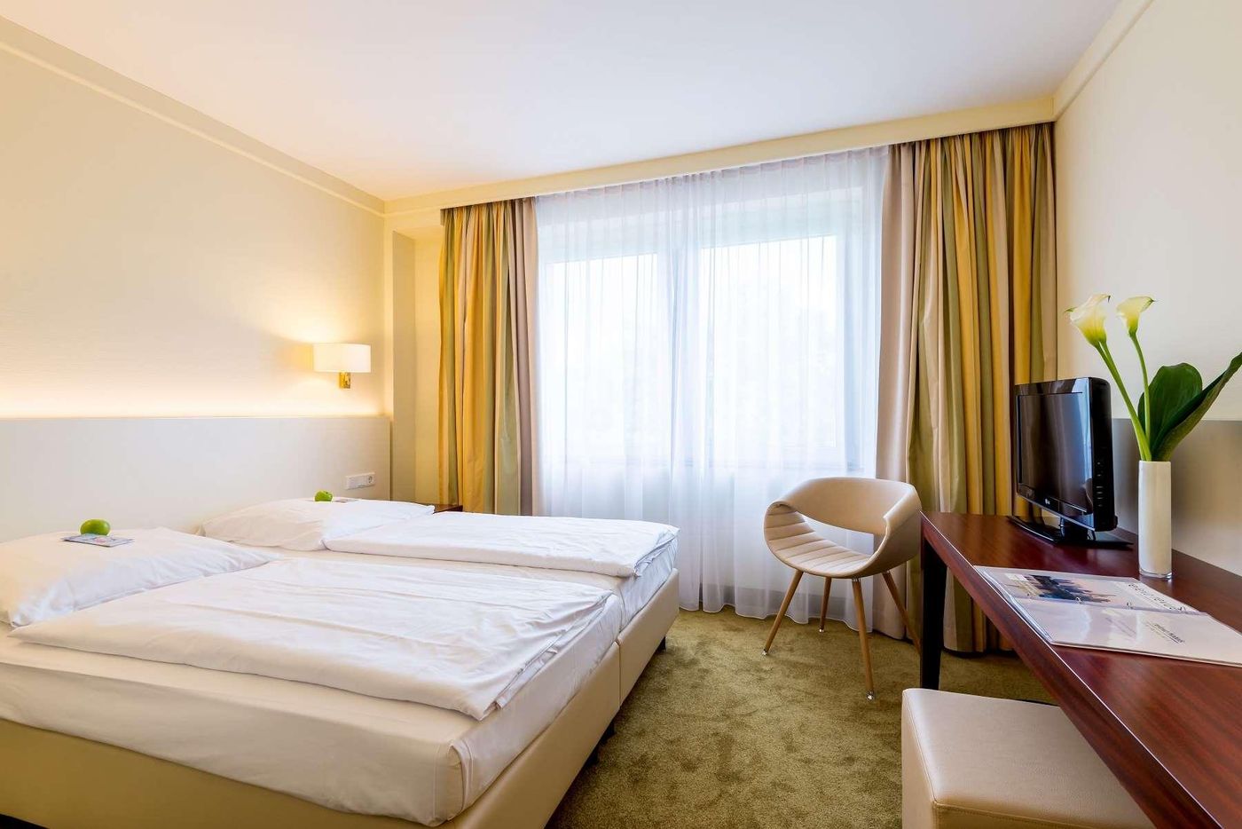 Relexa-Stuttgarter-Hof-Room-12