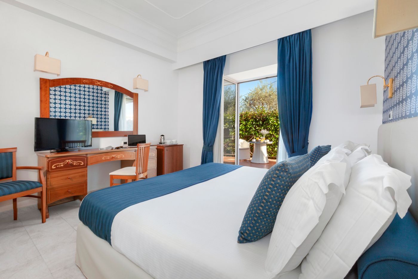 Atlantic-Palace-Room-13