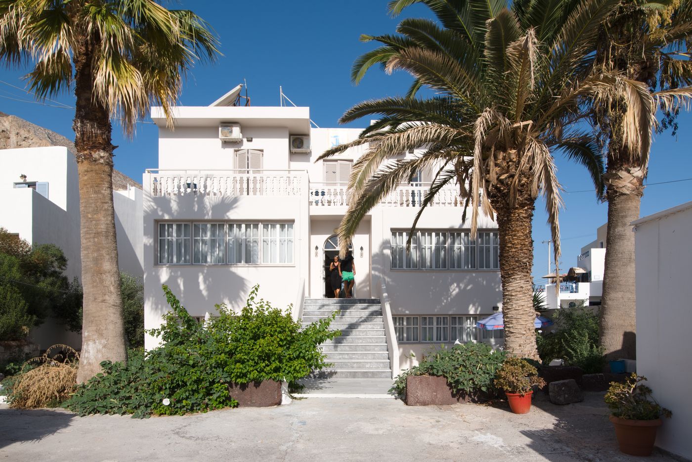 Kamari Blue Boutique Hotel