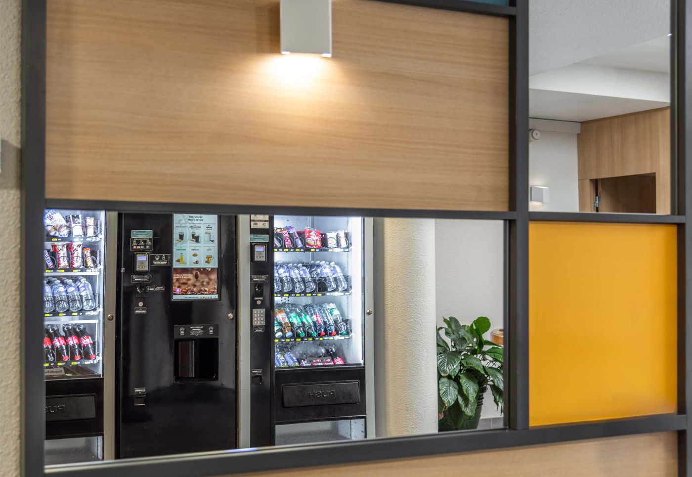 B&B HOTEL MONTPELLIER 1 - France - ST-JEAN -DE-VÉDAS			 - Lobby - 3