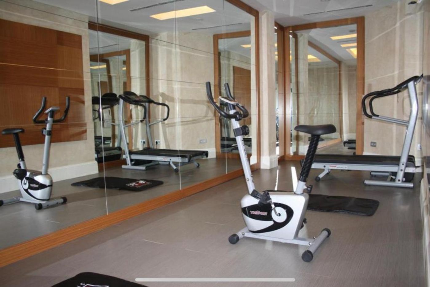 City-Hotel-Plovdiv-Sports-and-Entertainment-40