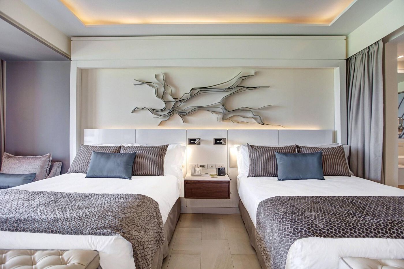 Hideaway-At-Royalton-Negril-Room-36