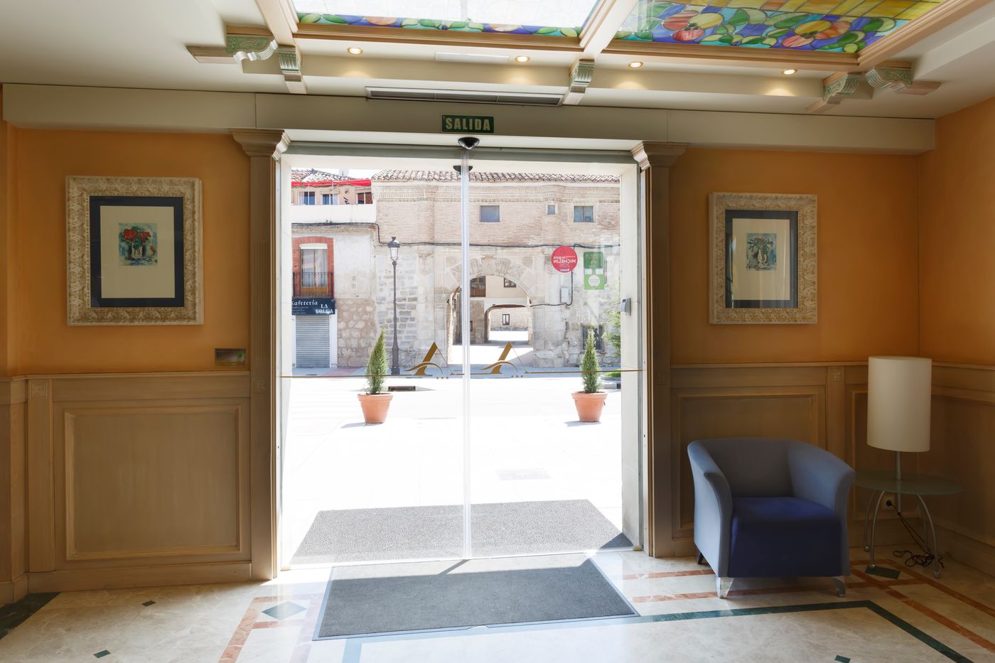 Azofra-Spain-BURGOS-Lobby-3