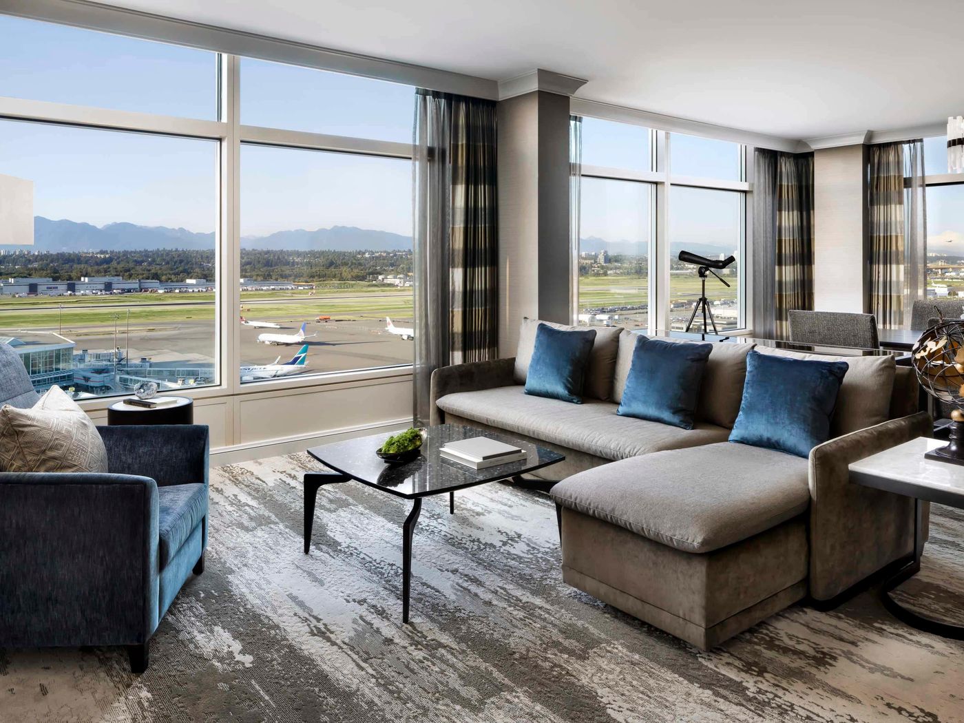 Fairmont-Vancouver-Airport-Room-41