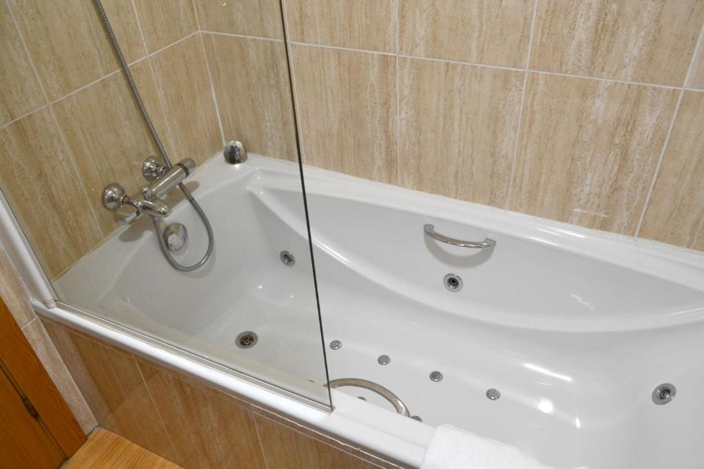 Alda Centro Oviedo-Spain-OVIEDO -Room-9