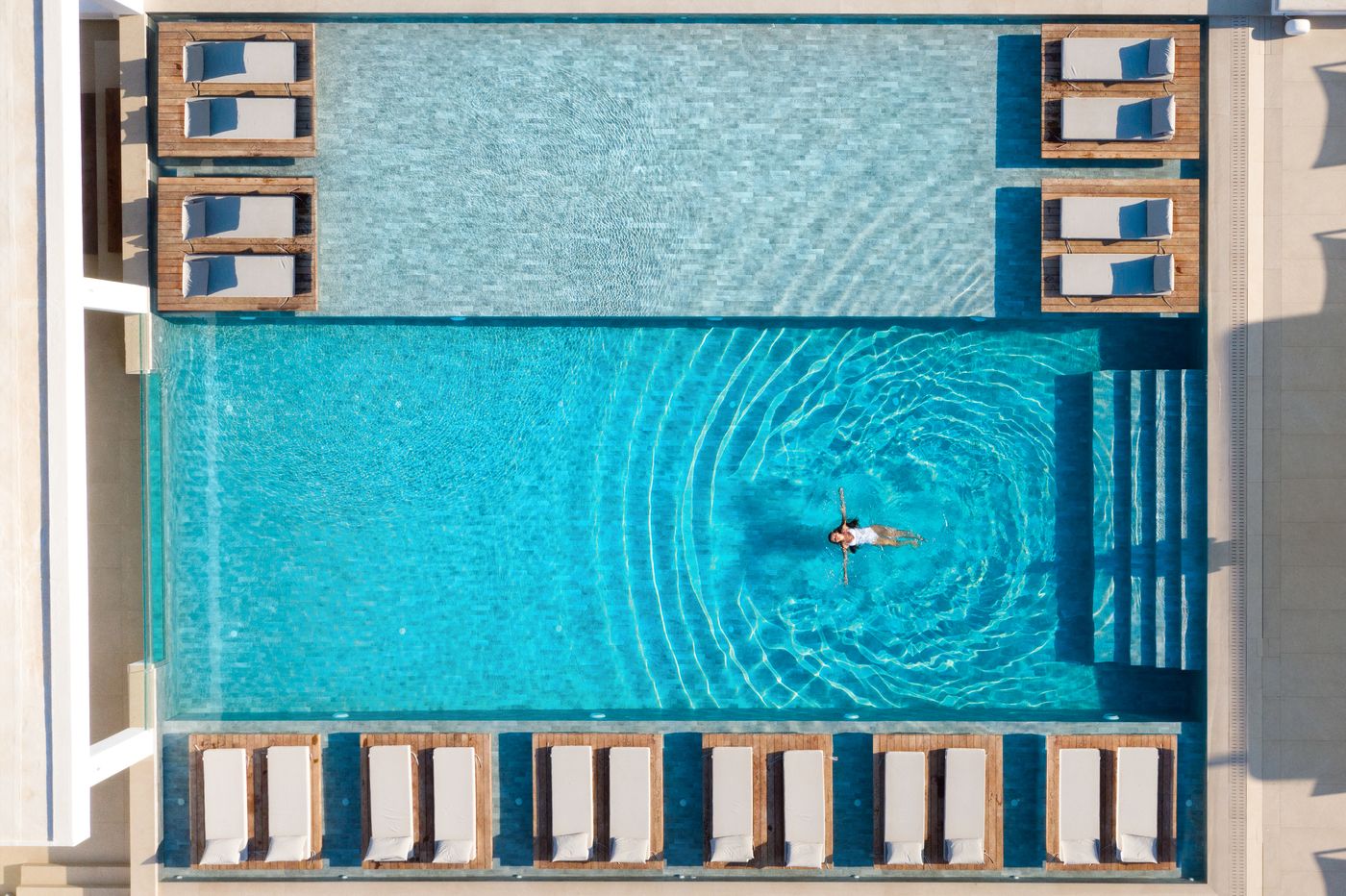 Manoulas-Beach-Pool-10