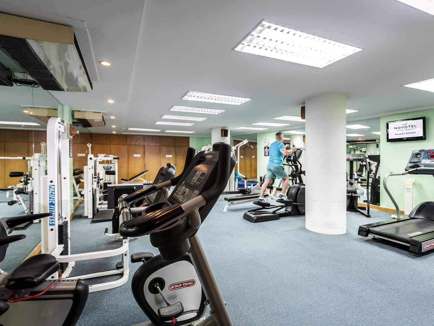 Novotel-Phuket-Resort-Sports-and-Entertainment-85