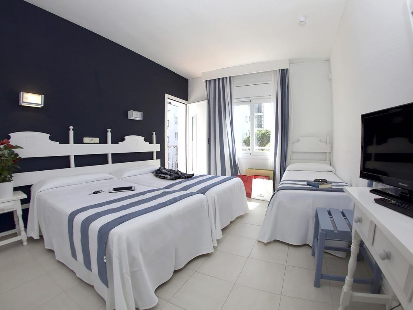 Els-Pins-Hotel-Room-22