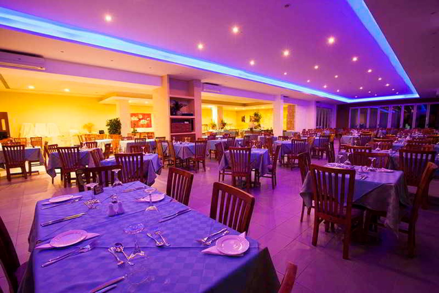 Theo-Sunset-Bay-Restaurant-37