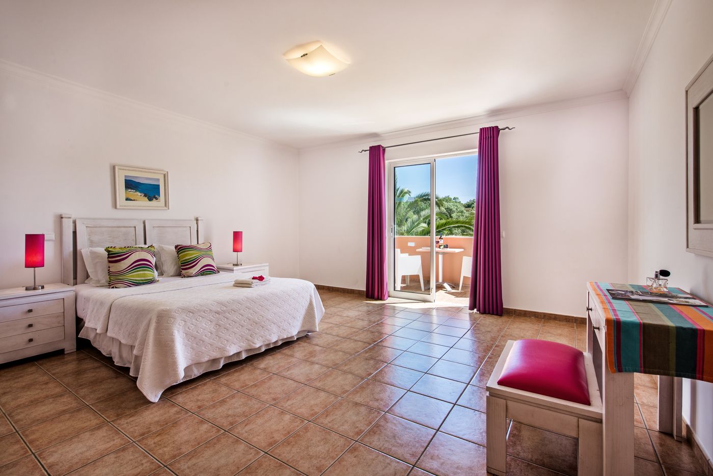 Jardim-da-Meia-Praia-Room-25