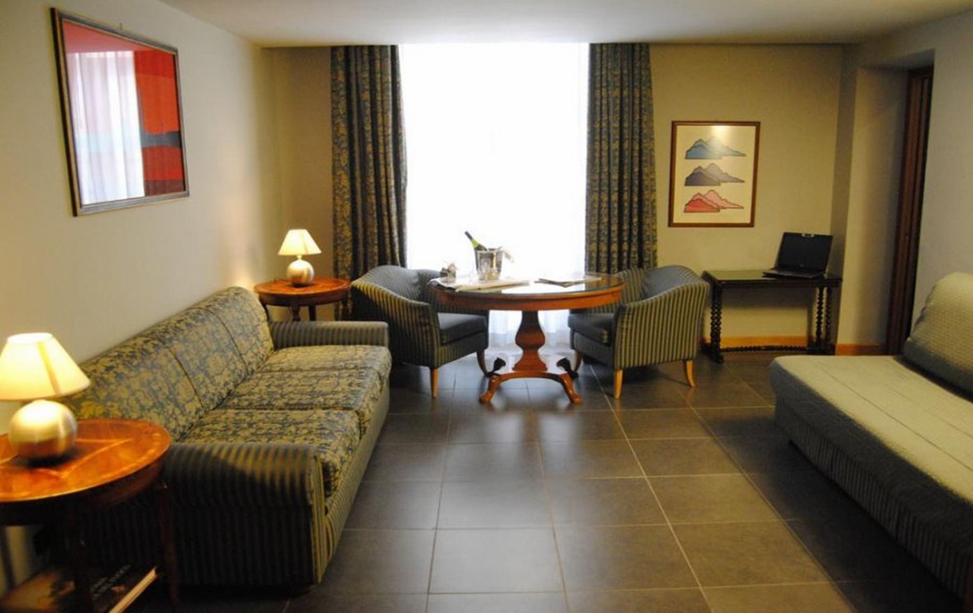 Diplomatic-Rome-Room-35