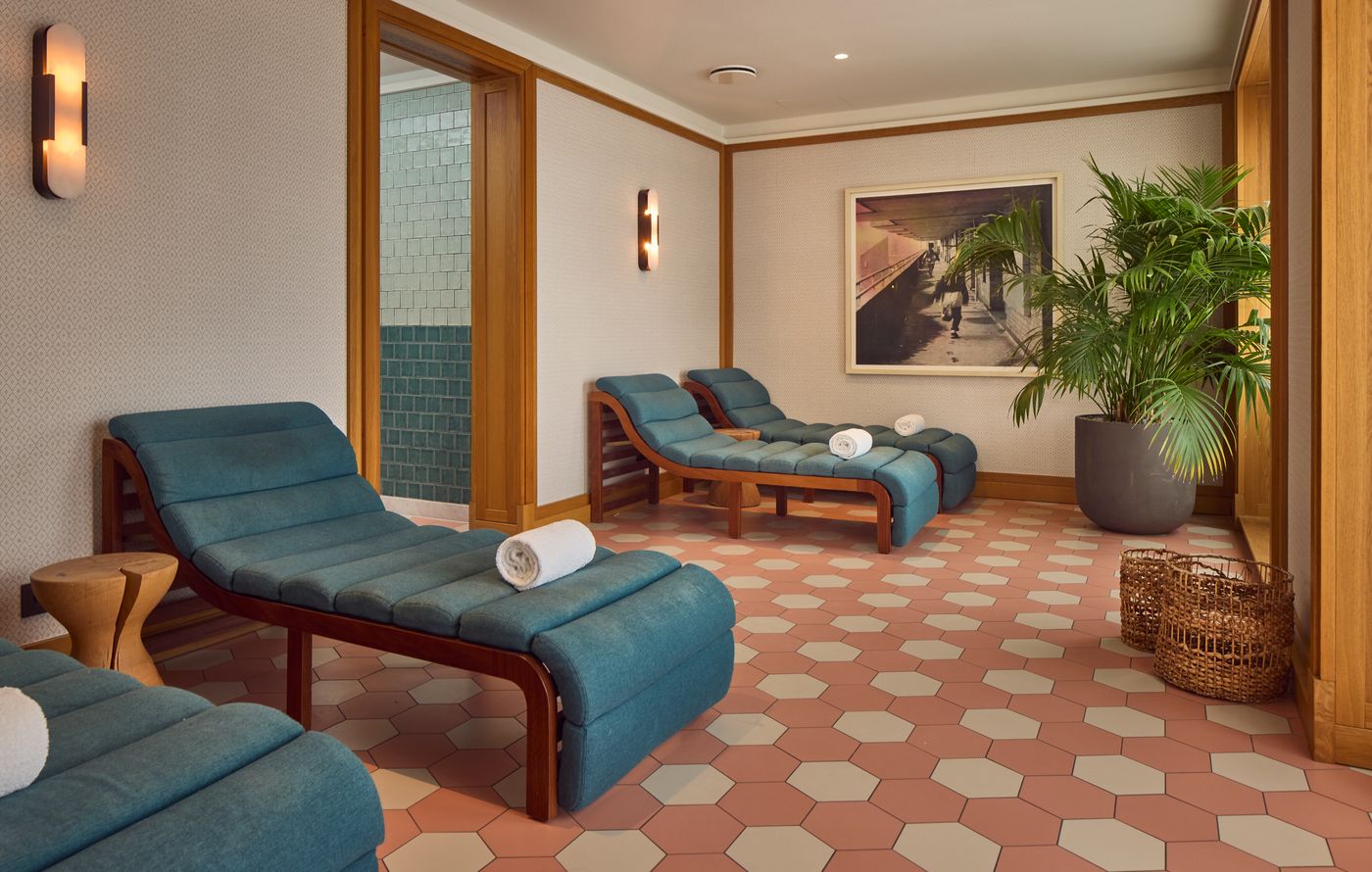 The-July---Boat-and-Co-Sports-and-Entertainment-6