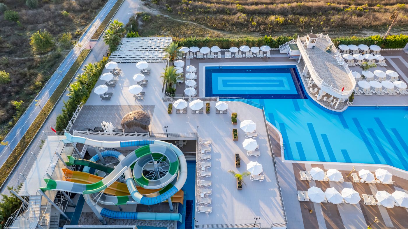 Jadore Deluxe Hotel & Spa