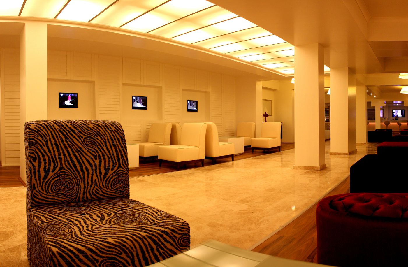 Club-Munamar-Beach-Resort-Lobby-64