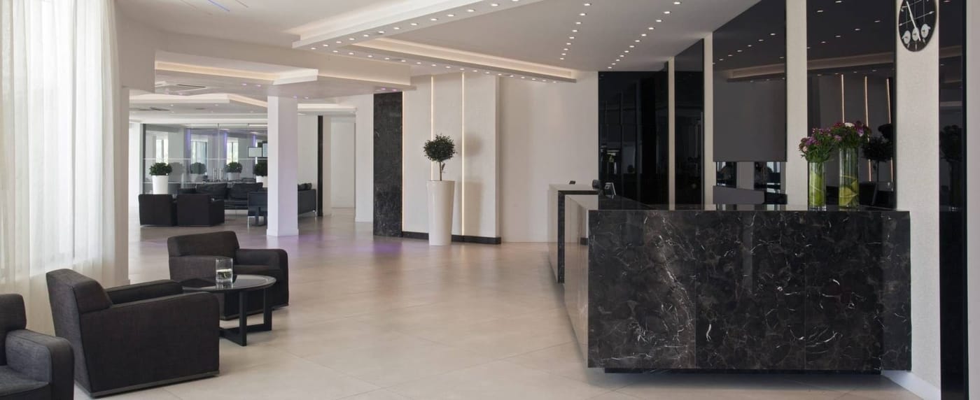 Christofinia-Hotel-Lobby-35