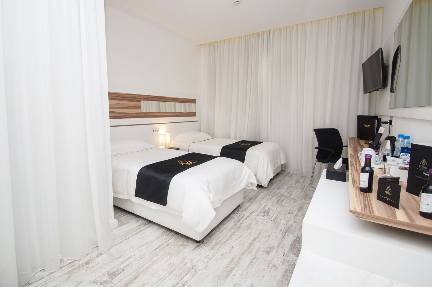 The-Ciao-Stelio-Deluxe-Hotel-Room-21