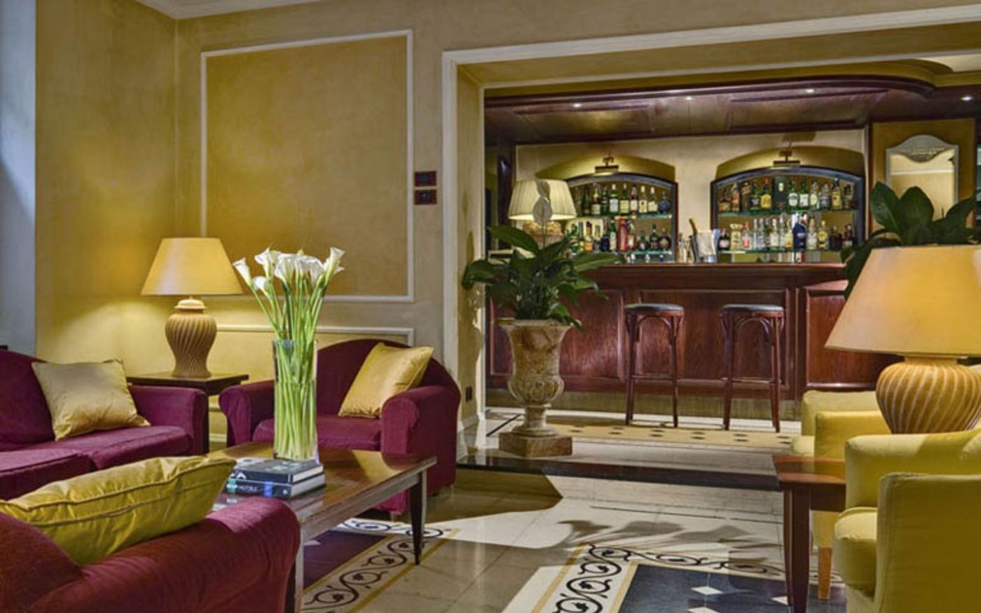 Corona-D-Italia-Hotel-Bar-3