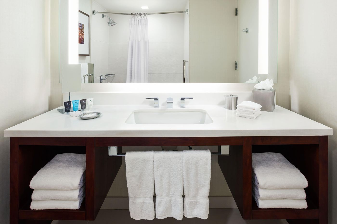 Crowne-Plaza-Times-Square-Manhattan-Room-41