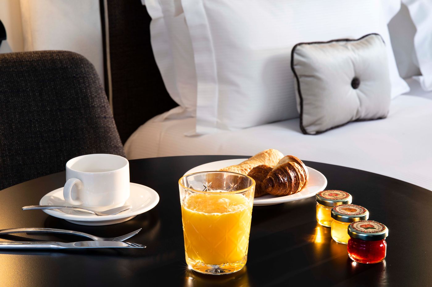 Eiffel-Saint-Charles-Room-25