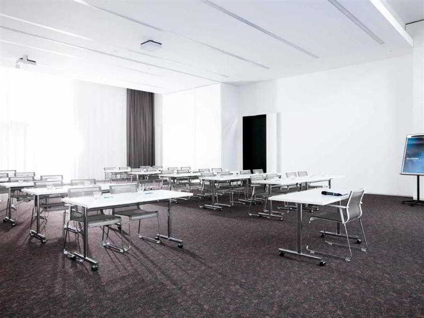 Novotel Basel City-Switzerland-BASEL-General view-4