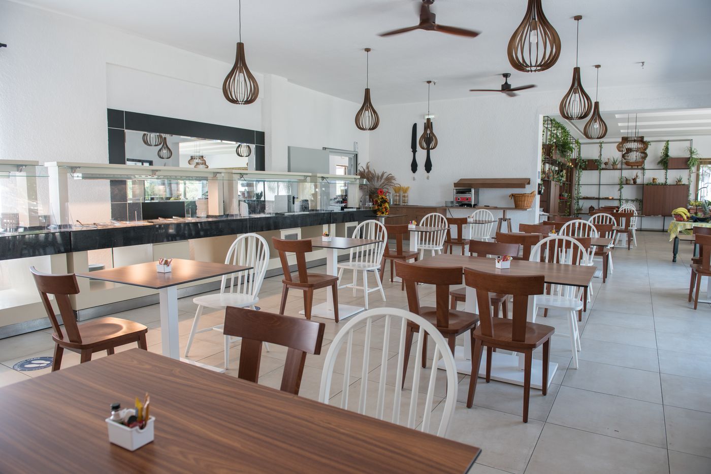 Summer-Village-Hotel-Restaurant-39