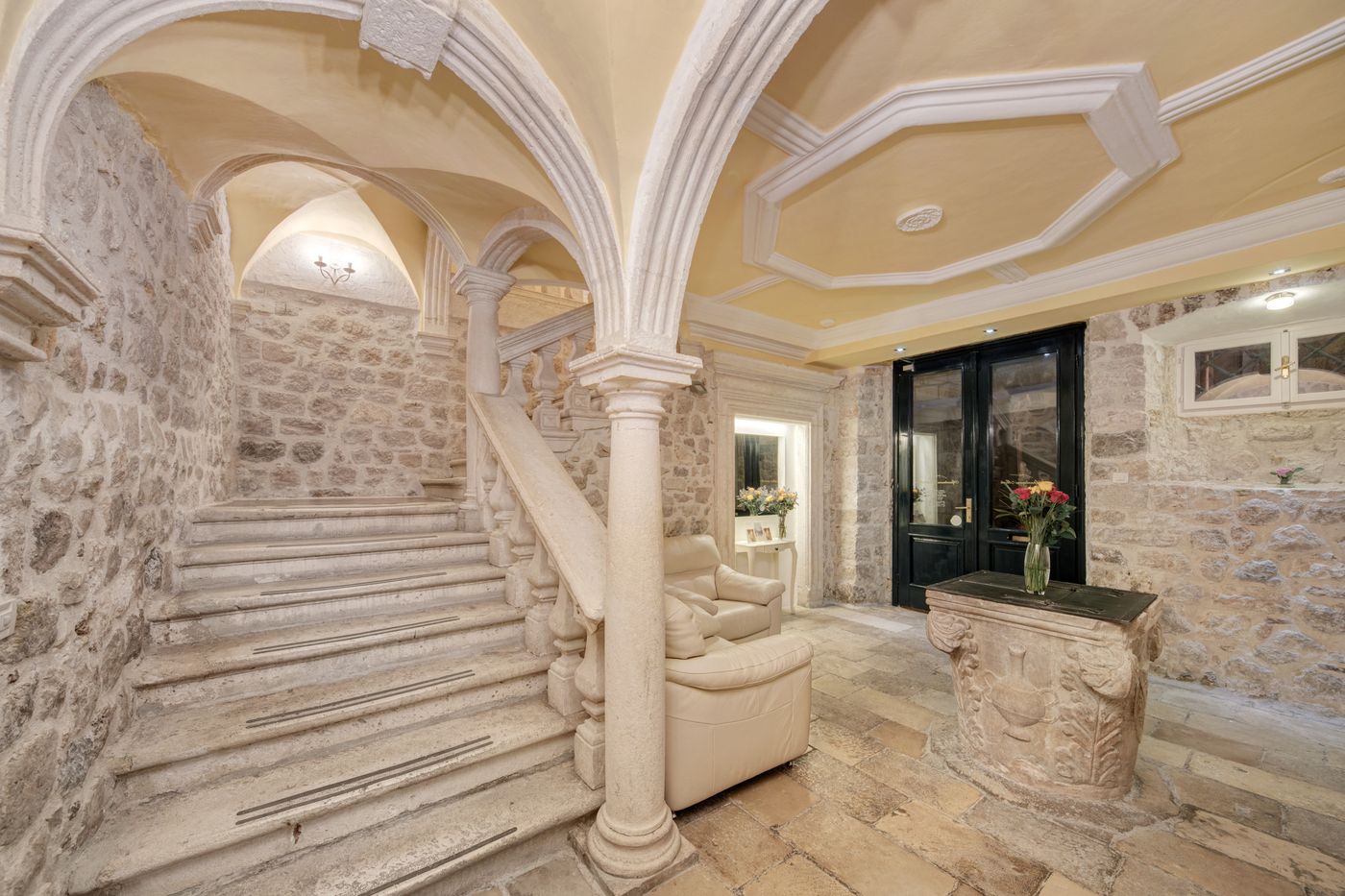 Palmotta Palace-Croatia-DUBROVNIK-Lobby-10