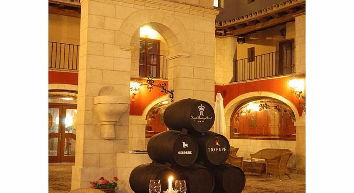 Bodega-Real-Lobby-28