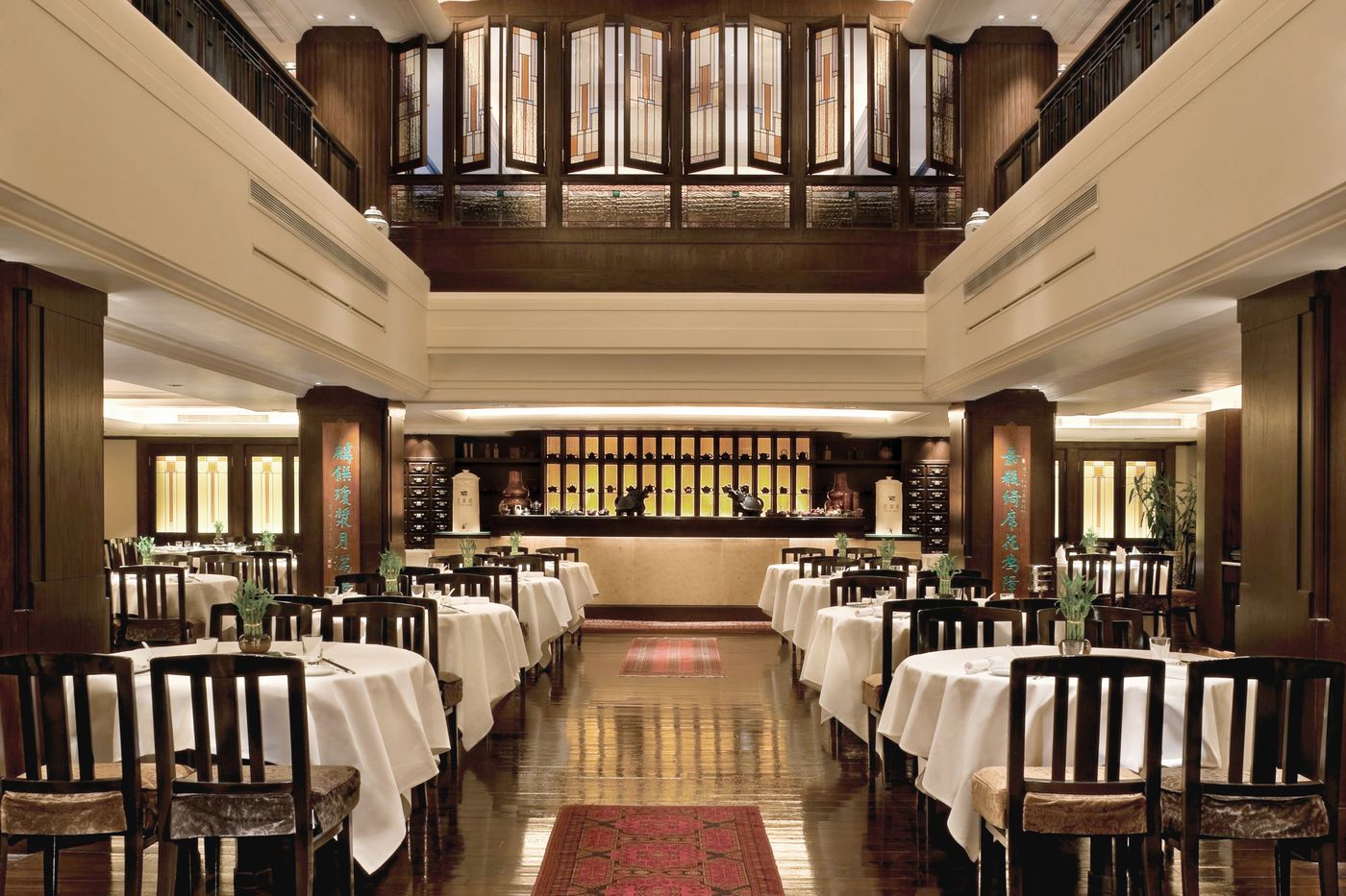 The-Peninsula-Hong-Kong-Restaurant-40