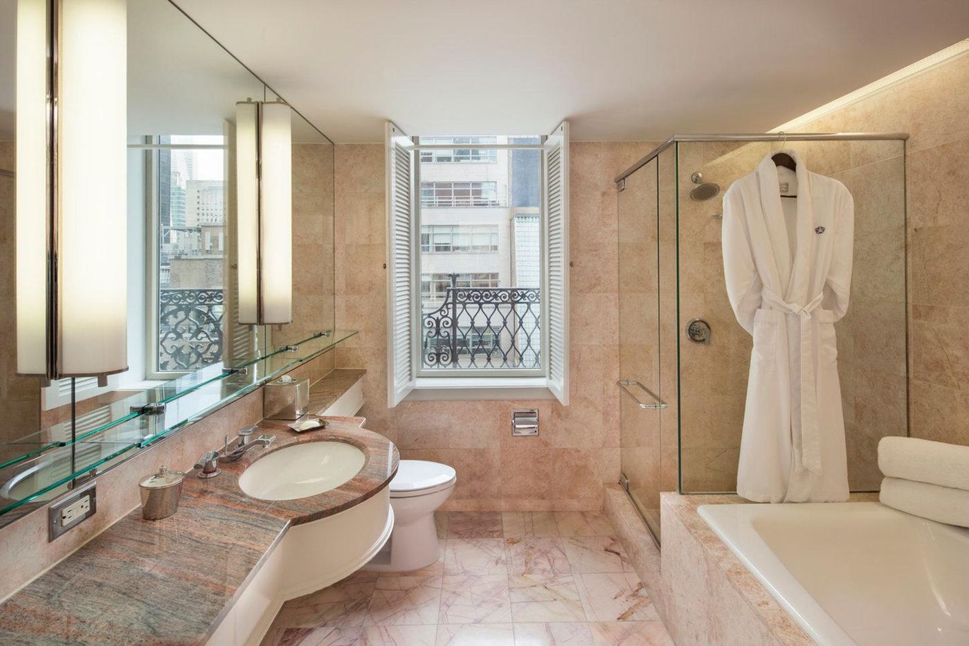 Omni-Berkshire-Place-Room-58