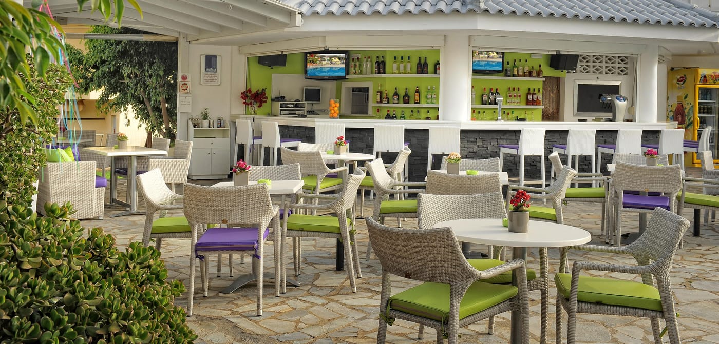 Kristalli-Apartments-Bar-9