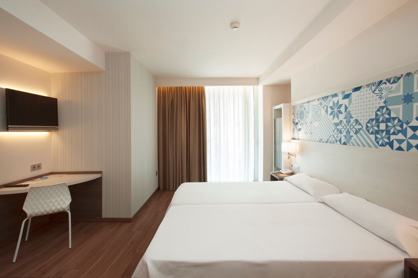 Port-Benidorm-Room-7